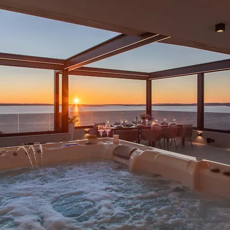 Lavida Penthouse, With Jacuzzi And Sauna Apartment *