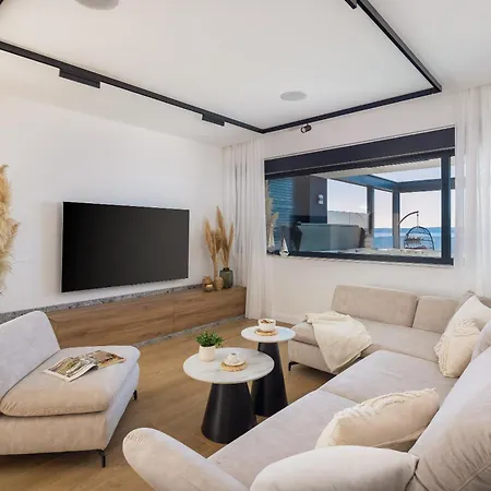 Appartement Lavida Penthouse, With Jacuzzi And Sauna Rtina