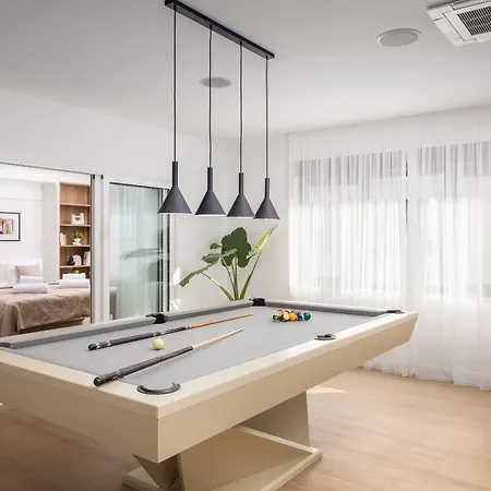 Lavida Penthouse, With Jacuzzi And Sauna * Rtina