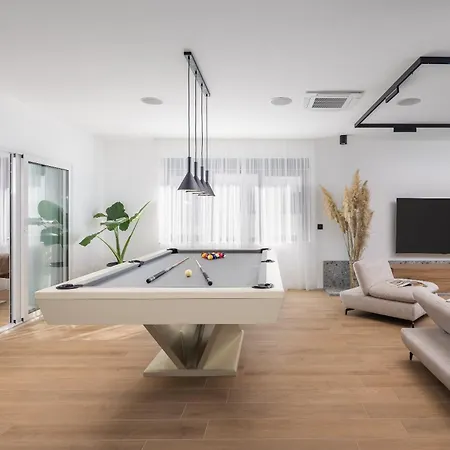 Lavida Penthouse, With Jacuzzi And Sauna Appartement
