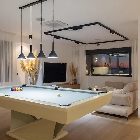 Lavida Penthouse, With Jacuzzi And Sauna Appartement Rtina