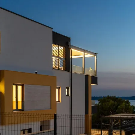 Lavida Penthouse, With Jacuzzi And Sauna